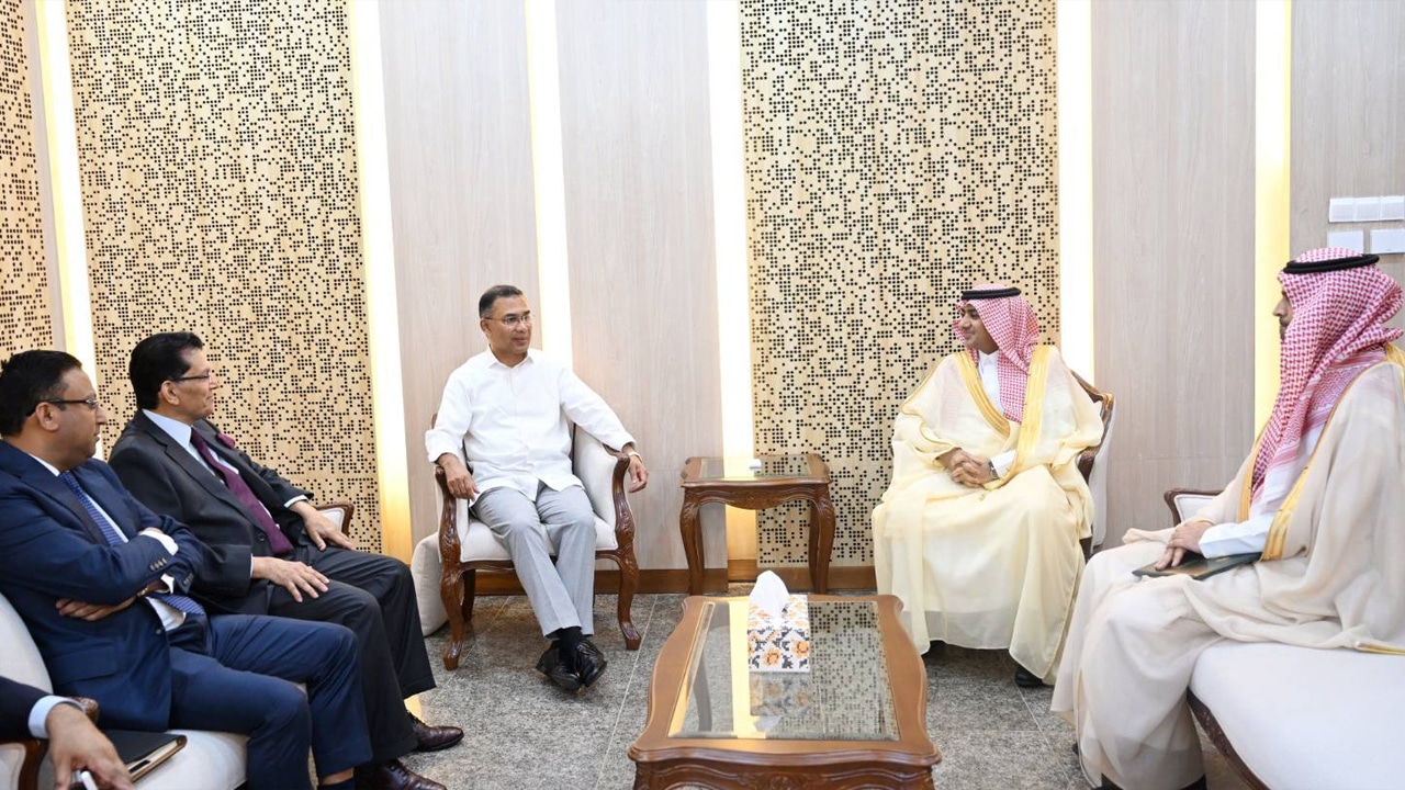 প্রধানমন্ত্রী তারেক রহমানের সঙ্গে সৌদি রাষ্ট্রদূতের সাক্ষাৎ