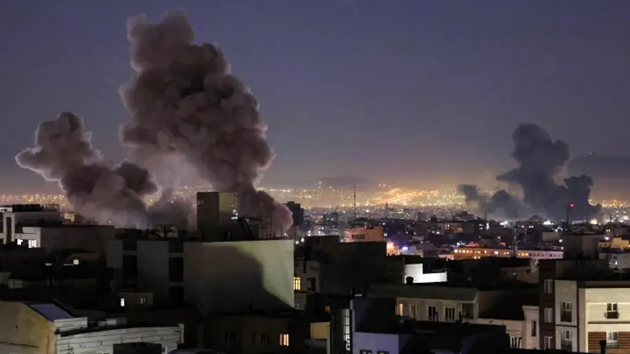 যুক্তরাষ্ট্র-ইসরায়েলের হামলায় ইরানকে সমর্থন জানাল চীন